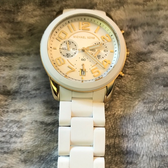 Michael Kors Accessories - Micheal Kors woman’s watch Michael Kors Accessories - Micheal Kors woman’s watch